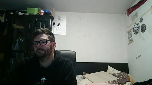 Snapshot of Die-geile-Sau chatting on May 8, 7:50 pm Die-geile-Sau online show from May 8, 7:50 pm