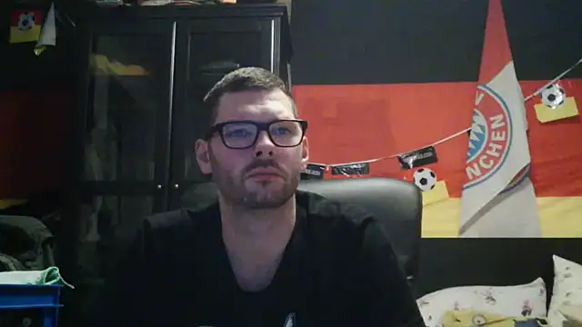 Snapshot of Die-geile-Sau chatting on February 15, 9:47 pm Die-geile-Sau online show from February 15, 9:47 pm