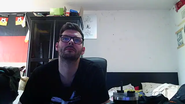 Die-geile-Sau online show from April 15, 12:42 pm