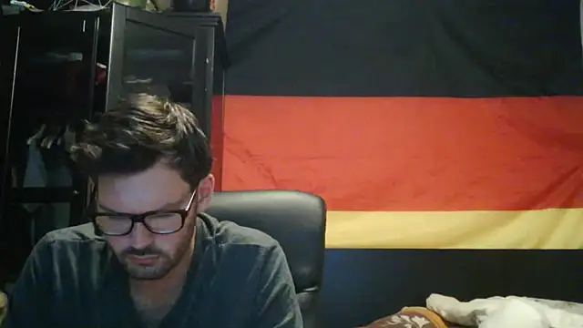 Snapshot of Die-geile-Sau chatting on July 4, 9:08 pm Die-geile-Sau online show from July 4, 9:08 pm