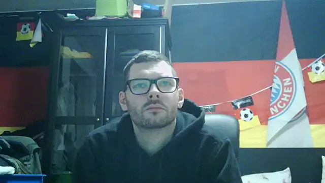 Snapshot of Die-geile-Sau chatting on February 16, 7:45 pm Die-geile-Sau online show from February 16, 7:45 pm