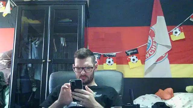 Die-geile-Sau online show from March 22, 2:29 pm