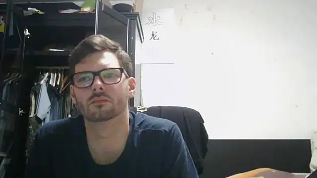 Snapshot of Die-geile-Sau chatting on June 4, 8:35 pm Die-geile-Sau online show from June 4, 8:35 pm