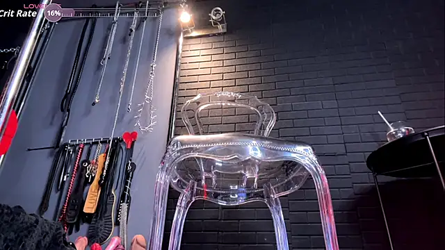 Kinky Butterfly online show from October 10, 8:37 am