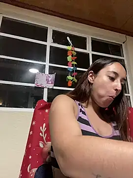 Vaiolet a online show from December 12, 12:48 am
