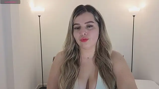 camiilaa1 online show from January 16, 3:54 am