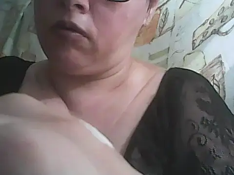 Snapshot of deluxpussy chatting on September 21, 6:40 am deluxpussy online show from September 21, 6:40 am