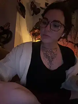 KARMICchaos xoxo online show from October 22, 5:29 am