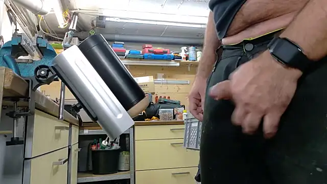 Nikeyone2 online show from October 29, 9:41 am