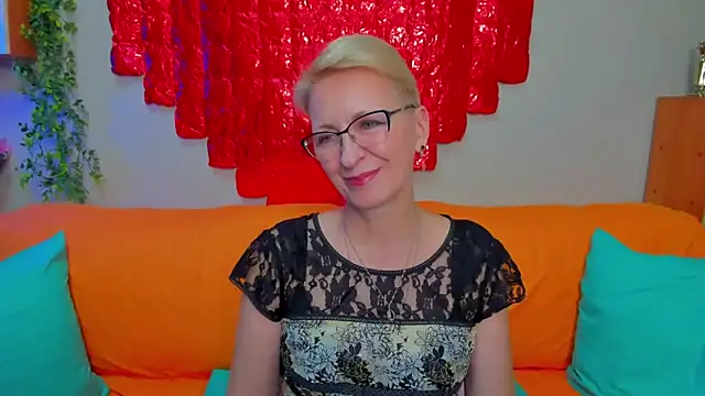 iamyourdream89 online show from February 17, 4:26 pm