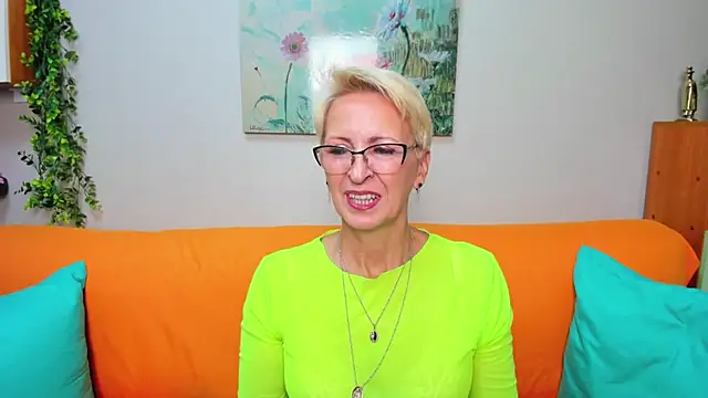 iamyourdream89 online show from September 15, 11:43 am