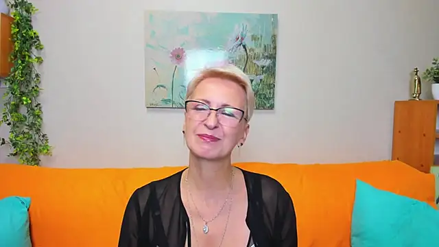 iamyourdream89 online show from September 18, 11:13 am