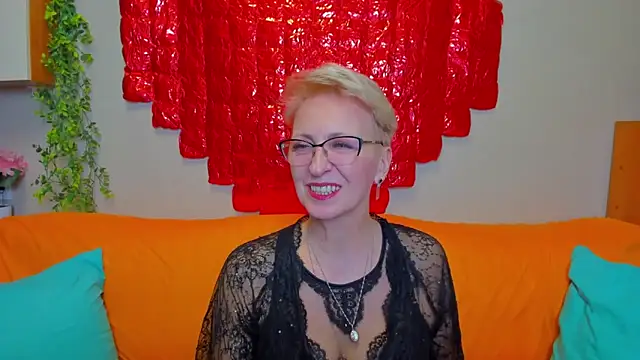 iamyourdream89 online show from February 26, 3:56 pm