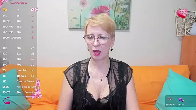 iamyourdream89 online show from March 18, 6:17 pm