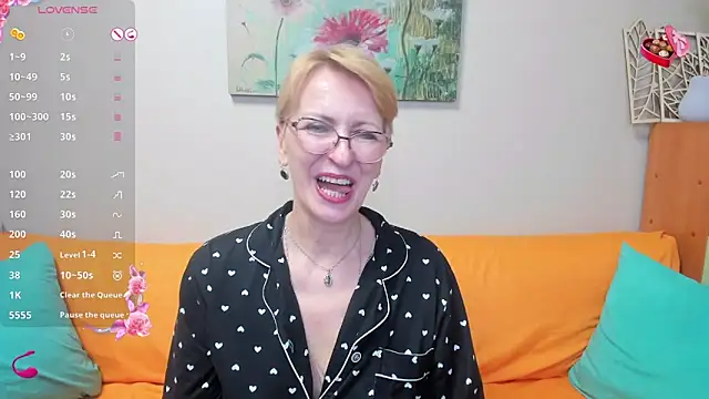 iamyourdream89 online show from March 19, 9:48 pm