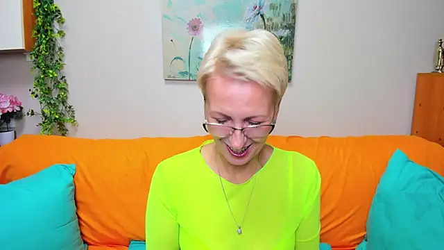 iamyourdream89 online show from September 27, 9:26 am