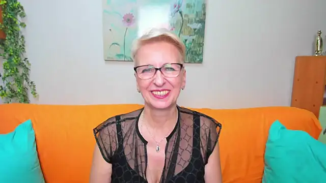 iamyourdream89 online show from December 13, 8:04 pm