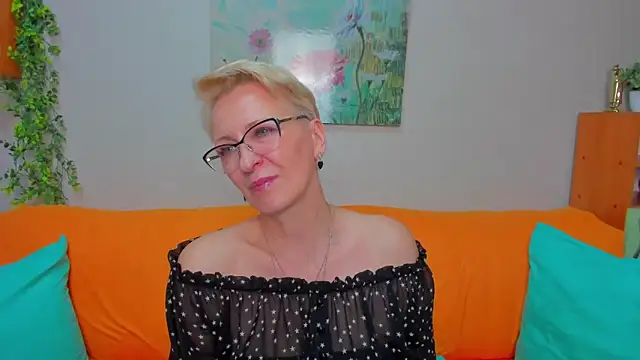 iamyourdream89 online show from March 21, 12:31 pm