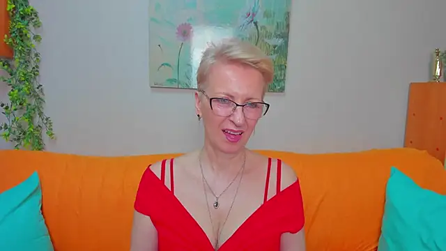 iamyourdream89 online show from April 23, 10:33 am