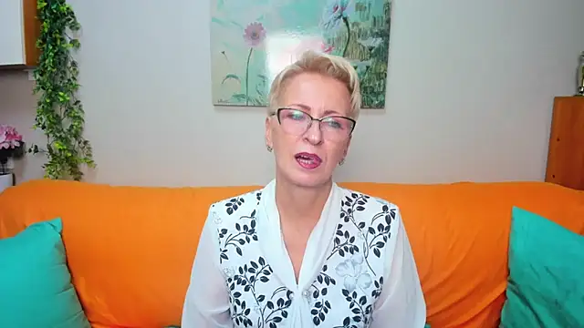 iamyourdream89 online show from September 29, 12:55 pm