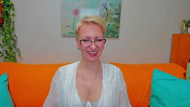 iamyourdream89 online show from March 24, 12:16 pm