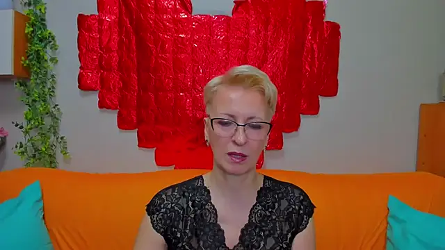 iamyourdream89 online show from March 9, 3:48 pm