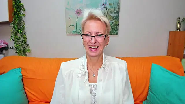 iamyourdream89 online show from September 20, 9:14 am