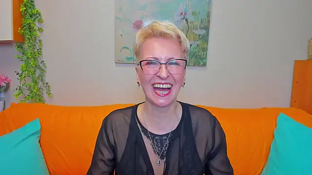 iamyourdream89 online show from March 16, 3:37 pm