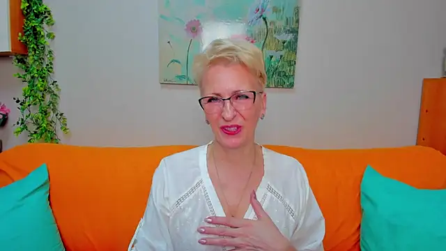 iamyourdream89 online show from March 15, 1:07 pm