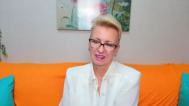 iamyourdream89 online show from December 3, 9:09 am