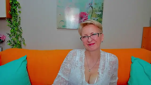 iamyourdream89 online show from April 15, 12:53 pm