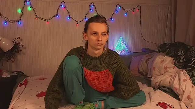 Frank Fraer online show from December 3, 4:06 pm