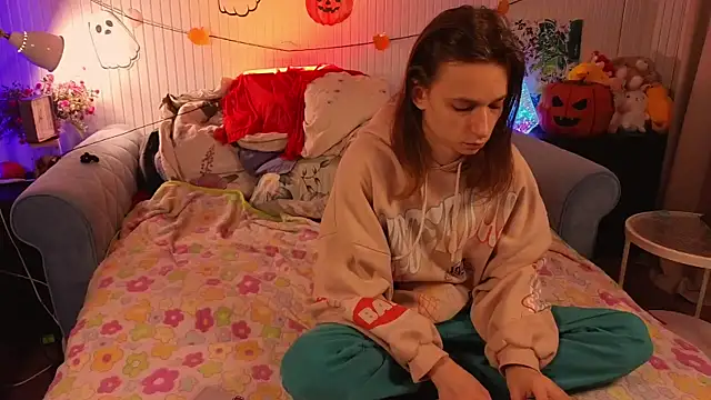 Frank Fraer online show from October 28, 3:44 pm