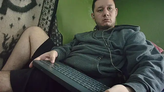 sweet cock28 online show from September 29, 3:28 pm