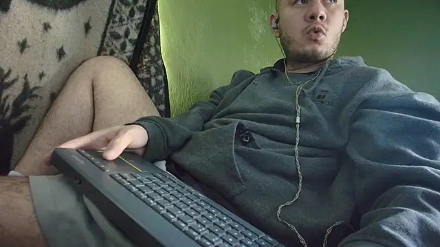 sweet cock28 online show from October 5, 2:41 pm