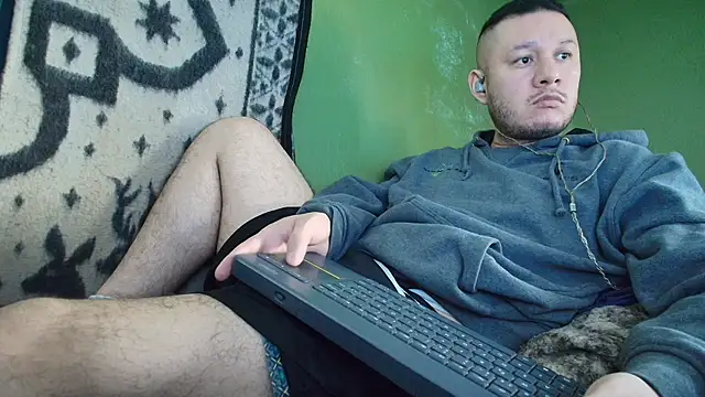 sweet cock28 online show from November 28, 3:23 pm