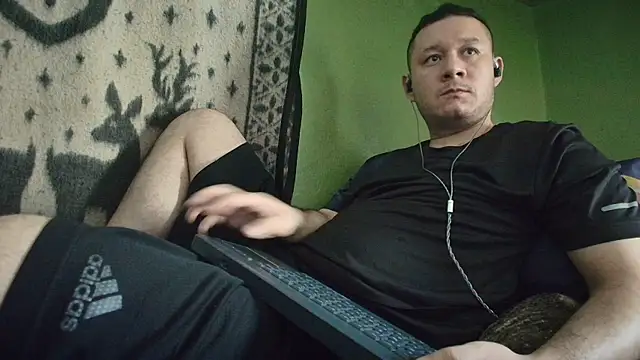 sweet cock28 online show from July 9, 3:44 pm