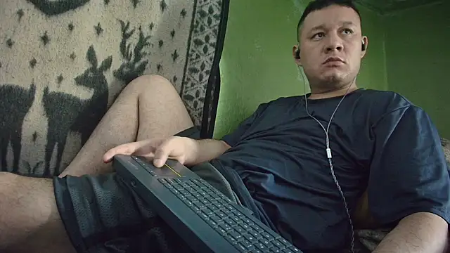 sweet cock28 online show from May 4, 3:15 pm