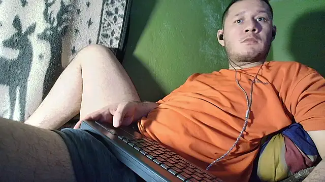 Snapshot of sweet_cock28 chatting on February 22, 3:42 am sweet cock28 online show from February 22, 3:42 am