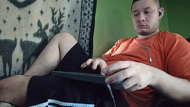 sweet cock28 online show from June 18, 3:17 pm