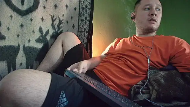 sweet cock28 online show from May 10, 2:08 pm