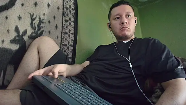 sweet cock28 online show from April 17, 3:26 pm