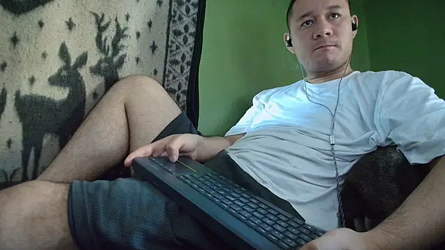 sweet cock28 online show from June 15, 3:01 pm