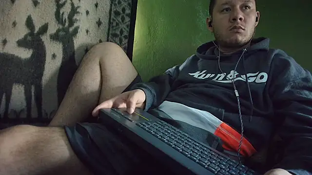 sweet cock28 online show from March 29, 2:08 pm