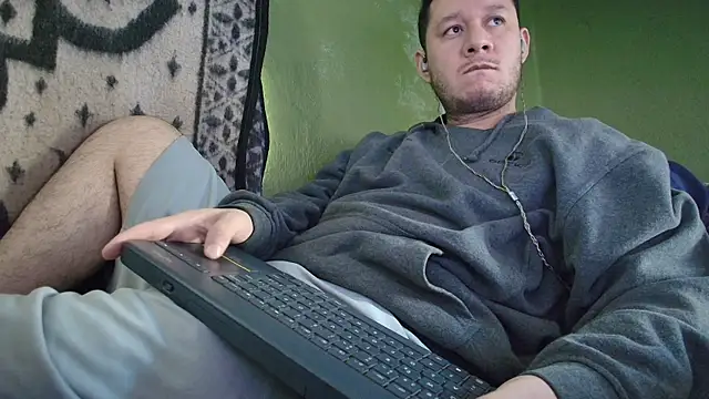 sweet cock28 online show from October 31, 3:52 pm