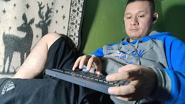 Snapshot of sweet_cock28 chatting on February 10, 3:38 am sweet cock28 online show from February 10, 3:38 am