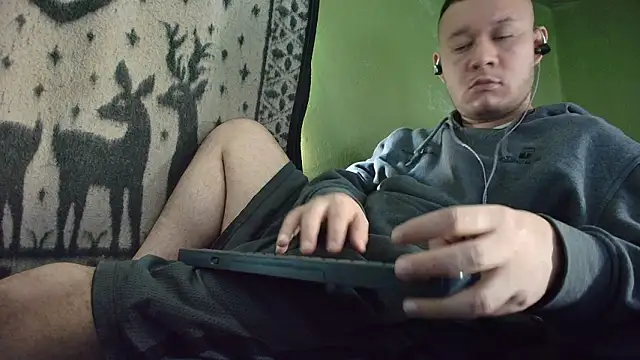 sweet cock28 online show from March 6, 3:29 pm