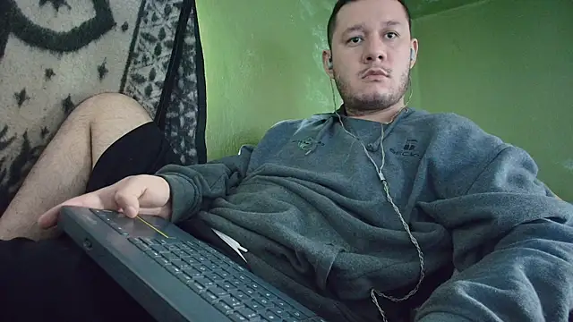 sweet cock28 online show from October 18, 3:25 pm