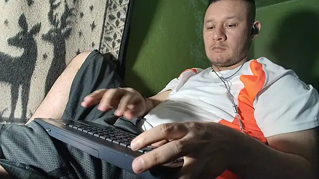 sweet cock28 online show from March 7, 3:35 am