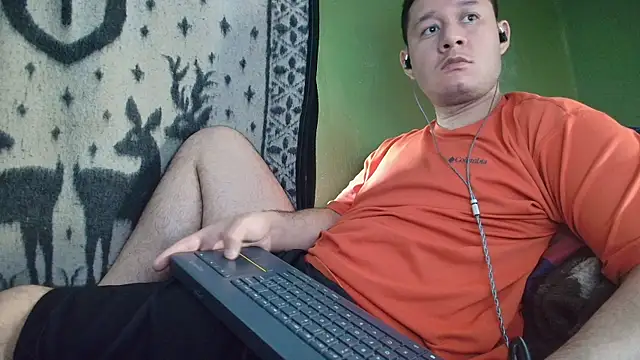sweet cock28 online show from May 26, 3:10 pm